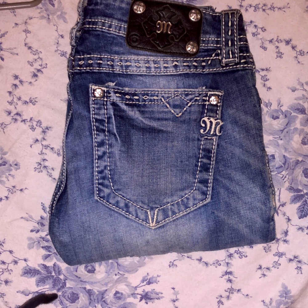 Women’s miss me jeans size 27